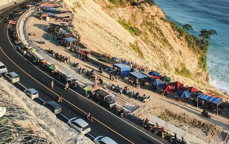 Antisipasi Bencana, Pemkab Blitar Larang Warga Berjualan di Tepi JLS