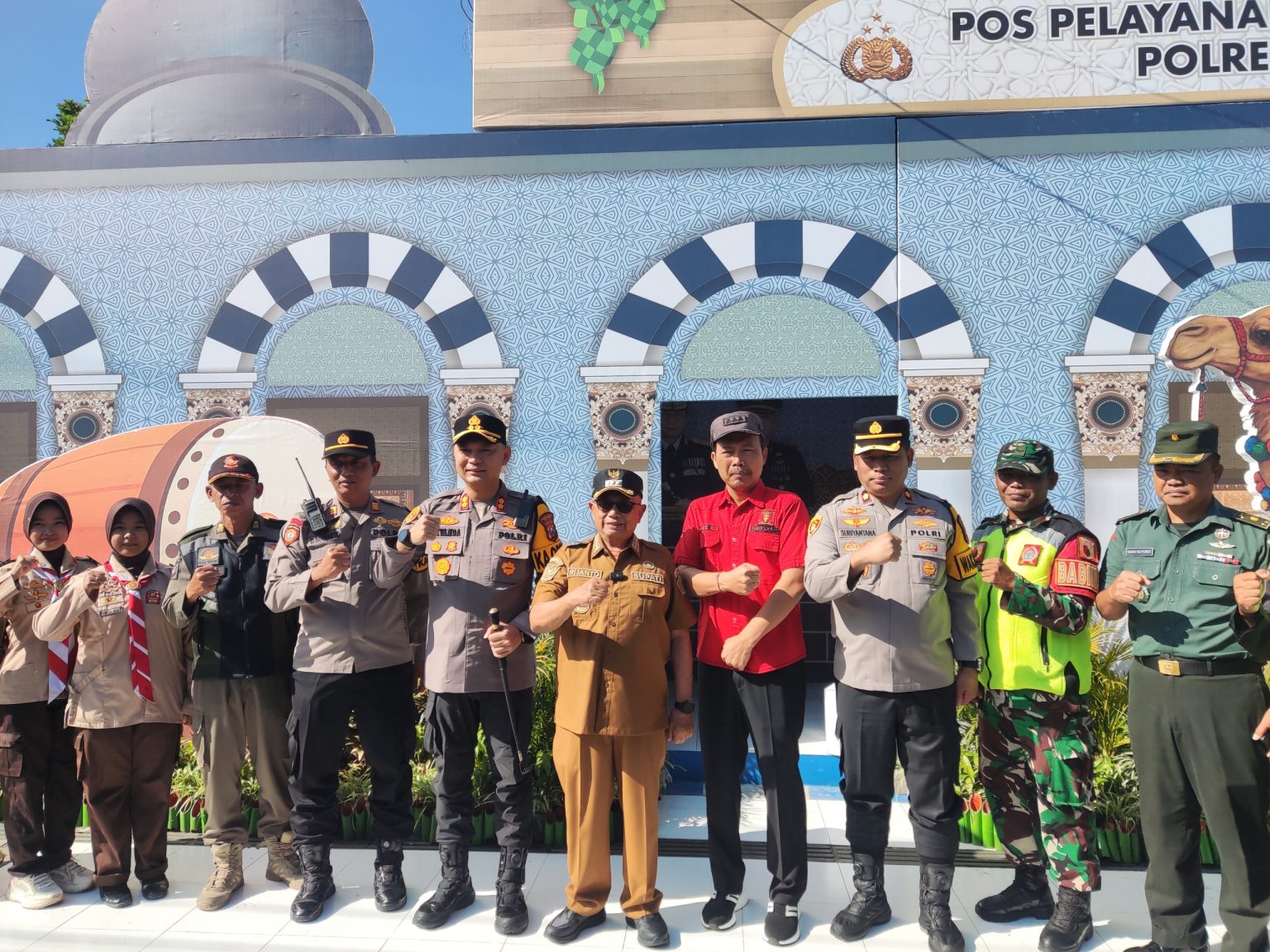 Bupati Blitar Lakukan Monev ke Pasar dan Pos Pengamanan Jelang Lebaran