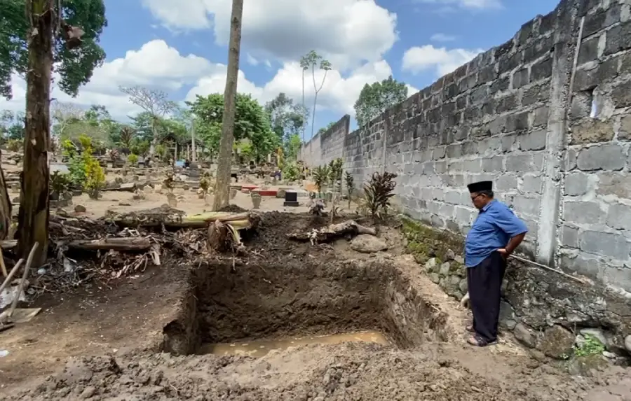 lokasi pemakaman korban kecelakaan satu keluarga di Probolinggo